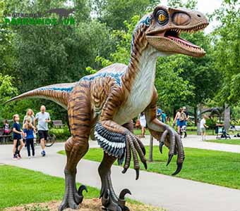 Realistik fatroli thocrikaptor dinozavur